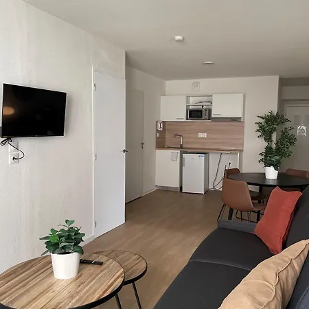 Apparteo アパートホテル 4*